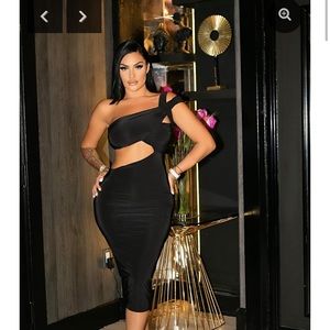 Allure Essentials Black cut out dress